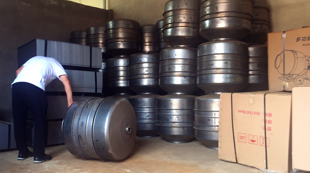 220伏小攪拌車攪拌滾筒半成品車間-河北東圣吊索具制造有限公司 220伏小攪拌車攪拌滾筒半成品車間-河北東圣吊索具制造有限公司