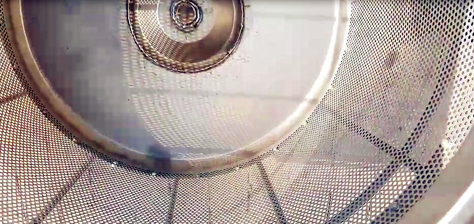 小型攪拌機(jī)種子清篩采用220v漏網(wǎng)攪拌機(jī)攪拌清篩滾筒內(nèi)展示--河北東圣吊索具制造有限公司--小型攪拌機(jī)|石材夾具|液壓堆高車|手動(dòng)叉車 小型攪拌機(jī)種子清篩采用220v漏網(wǎng)攪拌機(jī)攪拌清篩滾筒內(nèi)展示--河北東圣吊索具制造有限公司--小型攪拌機(jī)|石材夾具|液壓堆高車|手動(dòng)叉車