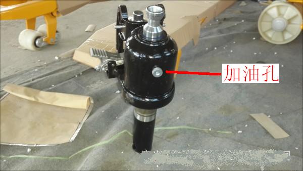 手動(dòng)液壓托盤(pán)車(chē)液壓油更換位置詳細(xì)標(biāo)注圖--河北東圣吊索具制造有限公司--小型攪拌機(jī)|石材夾具|液壓堆高車(chē)|手動(dòng)叉車(chē)