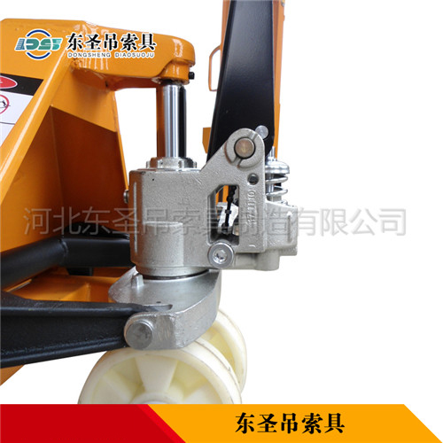 手動(dòng)搬運(yùn)叉車產(chǎn)品液壓缸部分展示--河北東圣吊索具制造有限公司--手動(dòng)叉車|液壓堆高車|小型攪拌機(jī)|石材夾具 手動(dòng)搬運(yùn)叉車產(chǎn)品液壓缸部分展示--河北東圣吊索具制造有限公司--手動(dòng)叉車|液壓堆高車|小型攪拌機(jī)|石材夾具